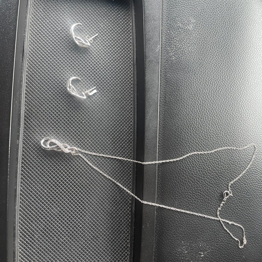 Helzberg Diamonds Silver Necklace